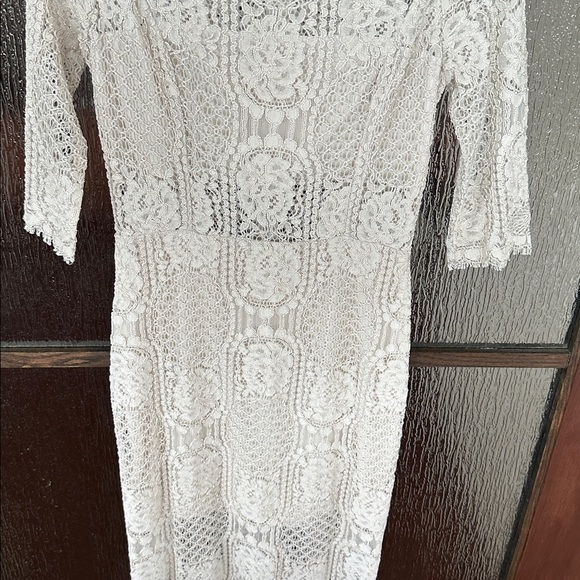 Alexis natural white lace dress size Large. - Picture 10 of 17
